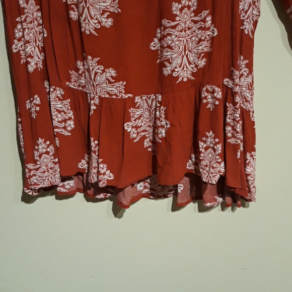 ❤ Xhilaration floral print top - Picture 5 of 6